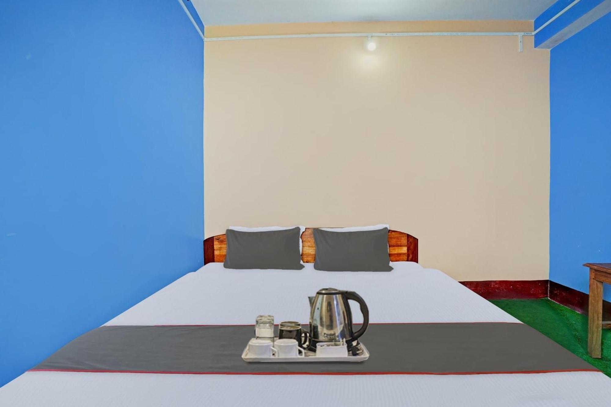 Capital O Basera Resort Padamchen エクステリア 写真