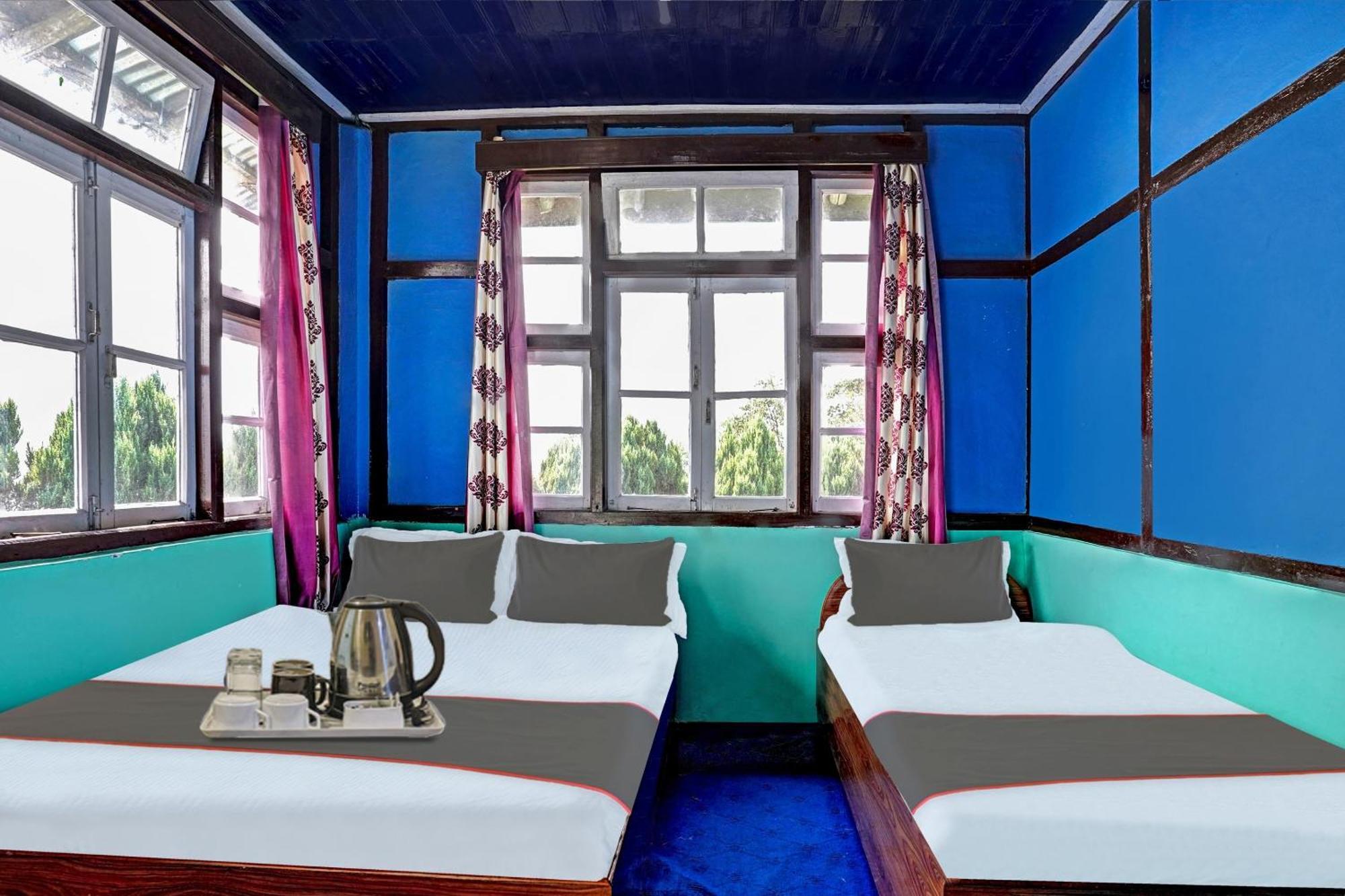 Capital O Basera Resort Padamchen エクステリア 写真