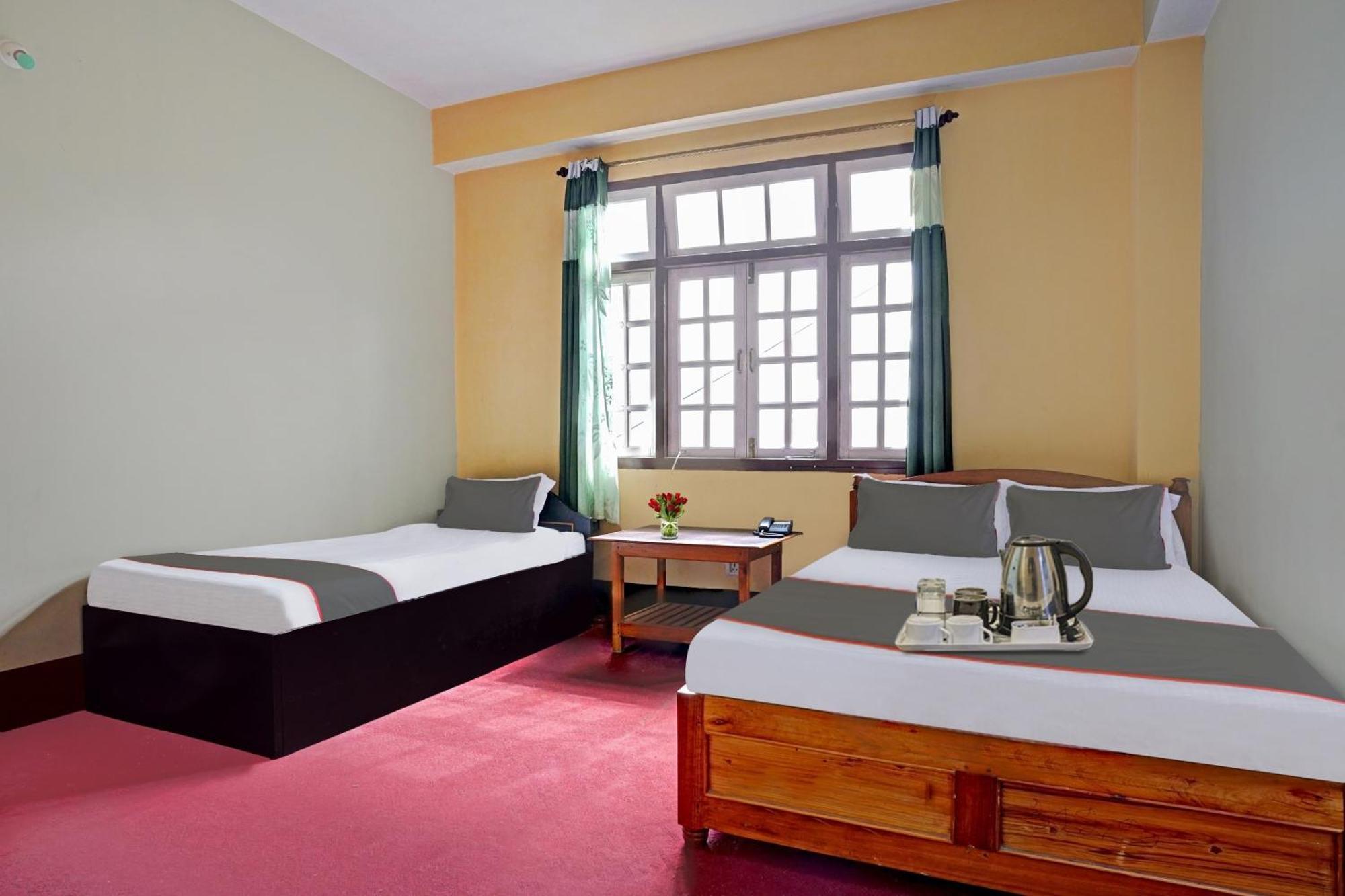 Capital O Basera Resort Padamchen エクステリア 写真