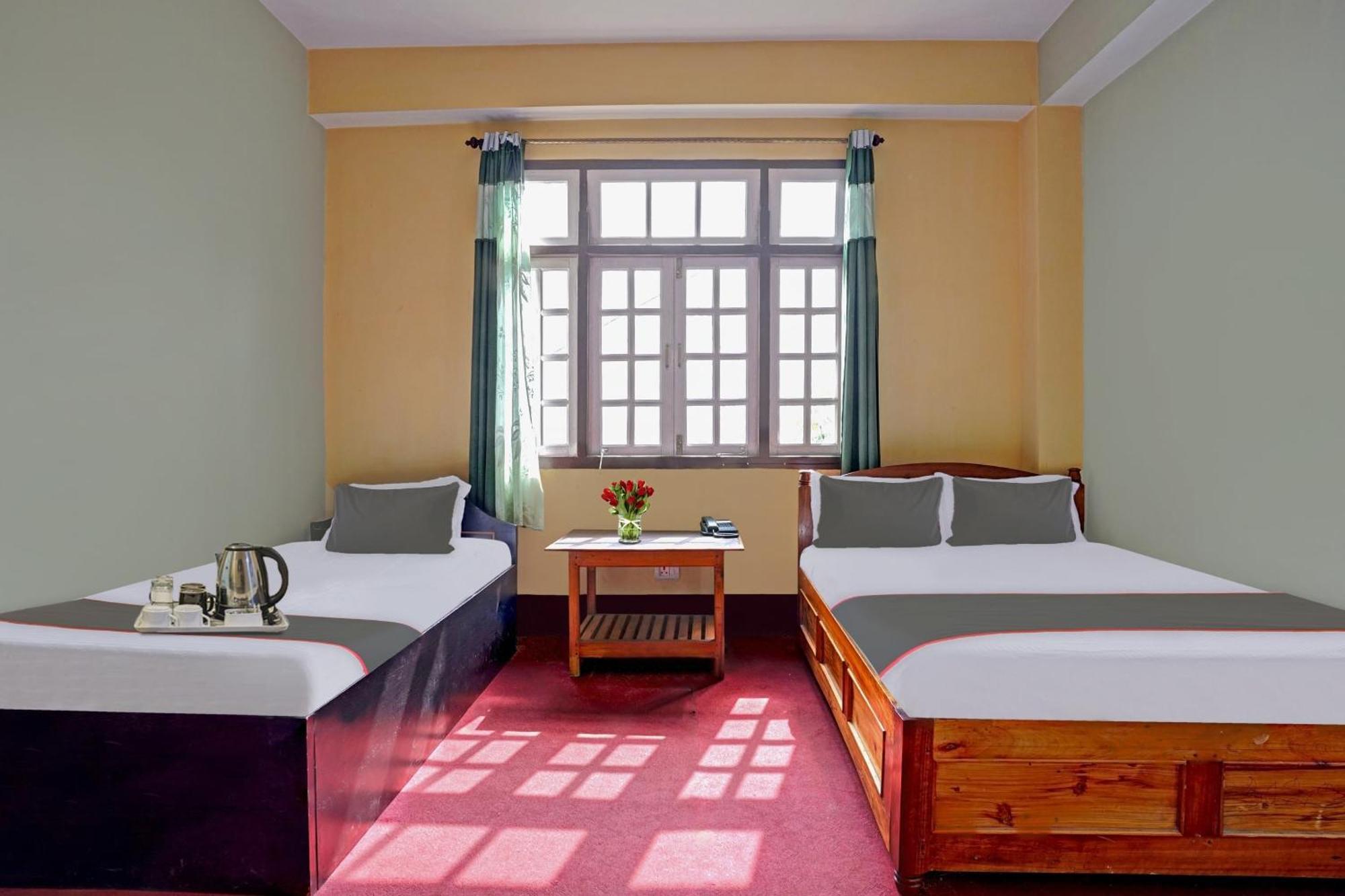 Capital O Basera Resort Padamchen エクステリア 写真